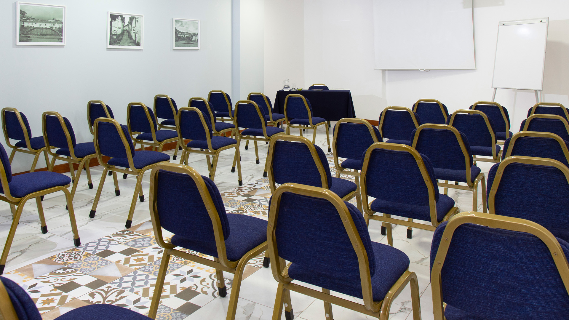 Capacidad máxima: 40 Personas