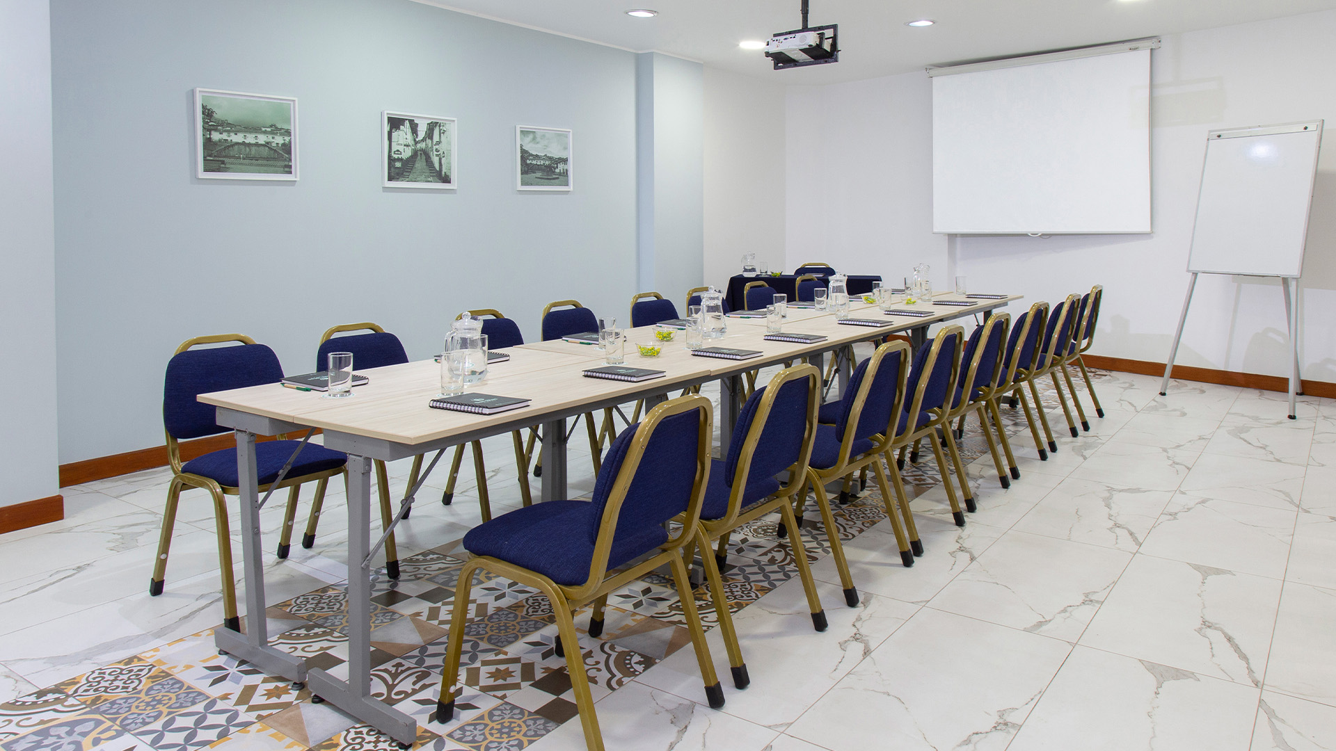 Capacidad máxima: 20 Personas